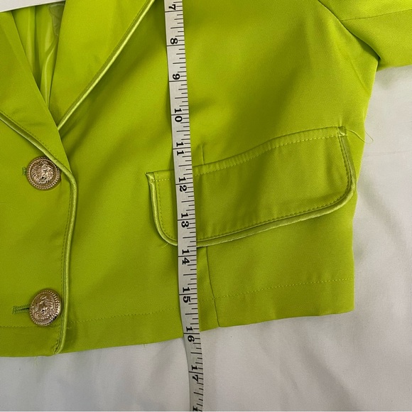 Lime green cropped lapel collar  two-button blazer - Picture 8 of 13